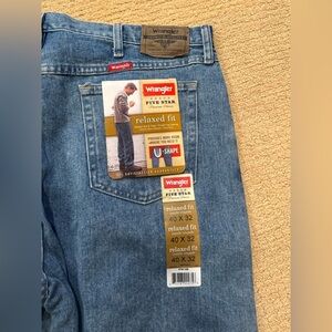 Wrangler Premium Denim Relaxed Fit (40x32)